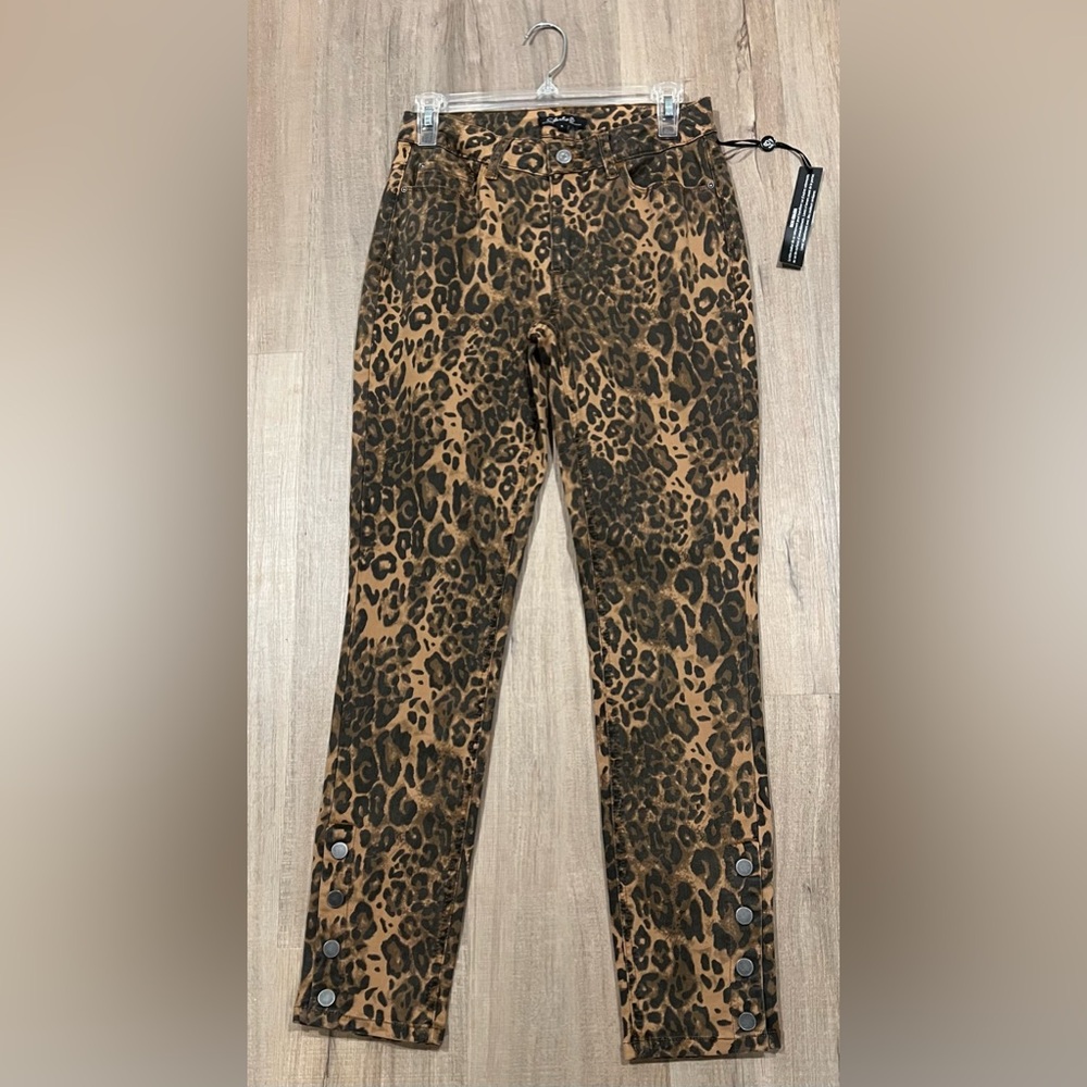 Charlie B leopard print jeans NWT women’s size 4